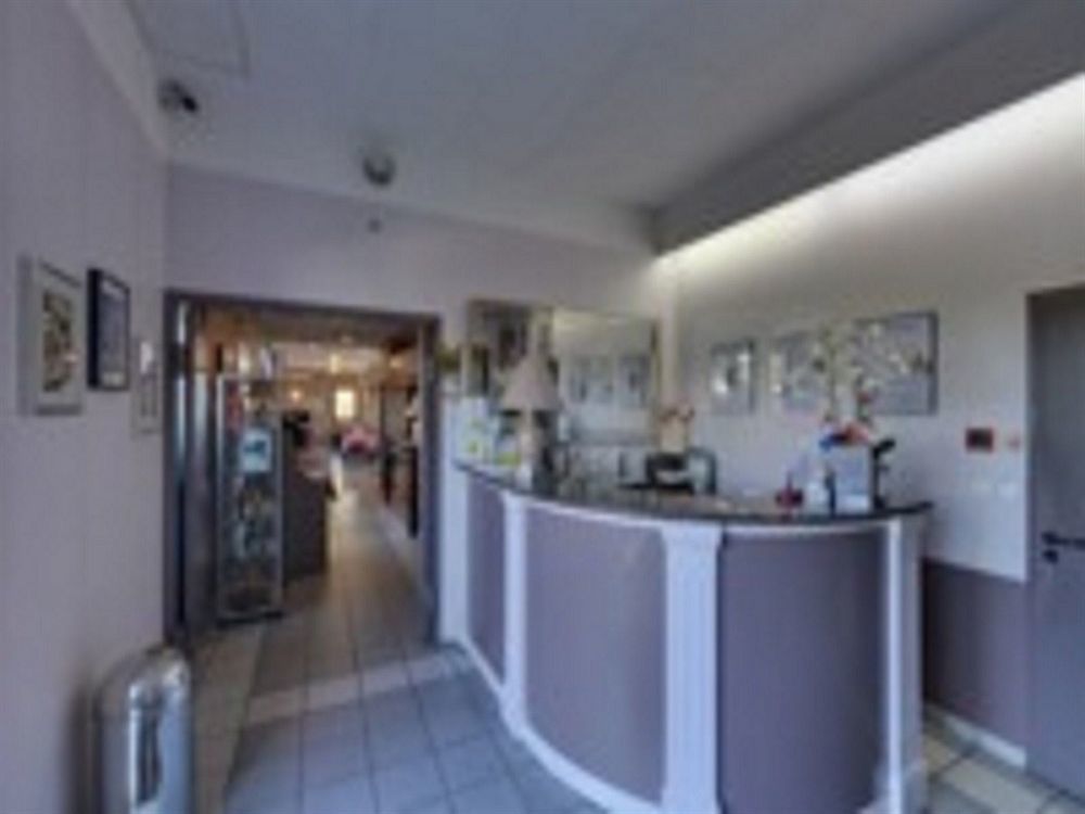 Le Saint Vincent Lyon Sud Hotel 3*